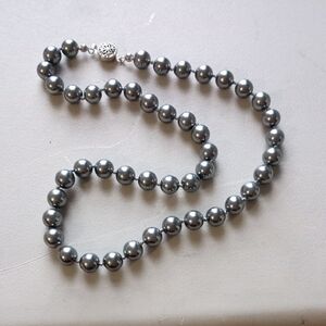 Elegant Silver Pearl Necklace